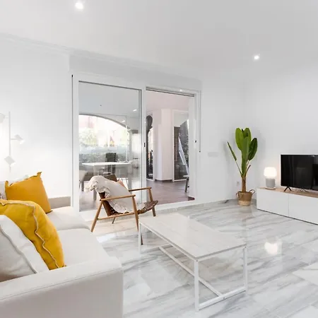 Apartment Golden Mile Luxury Ground Floor Near Puente *