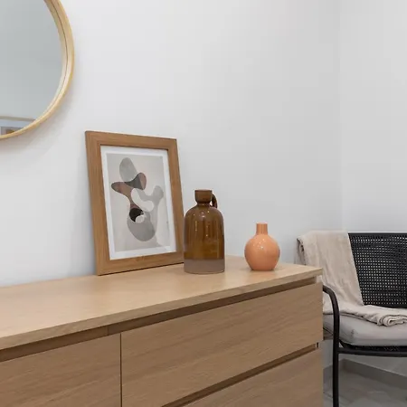 Apartment Golden Mile Luxury Ground Floor Near Puente