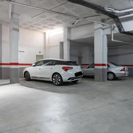 Golden Mile Luxury Ground Floor Near Puente *
