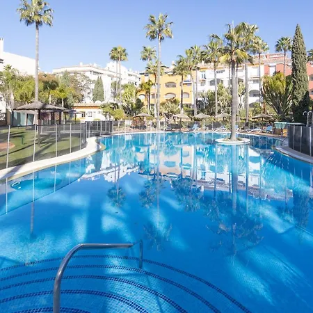 Golden Mile Luxury Ground Floor Near Puente Apartment Marbella